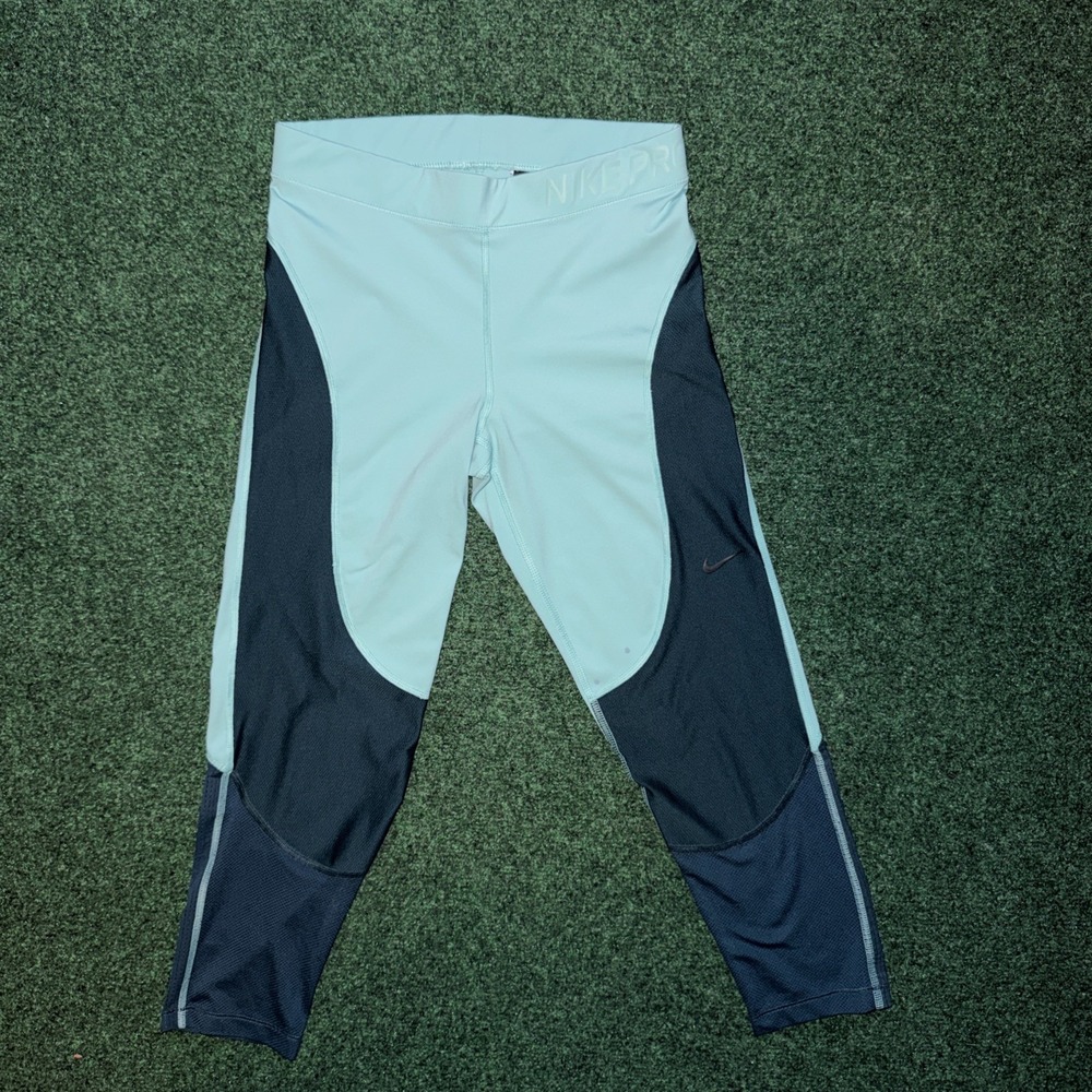 Nike Pro Women's Leggings Size Medium F10